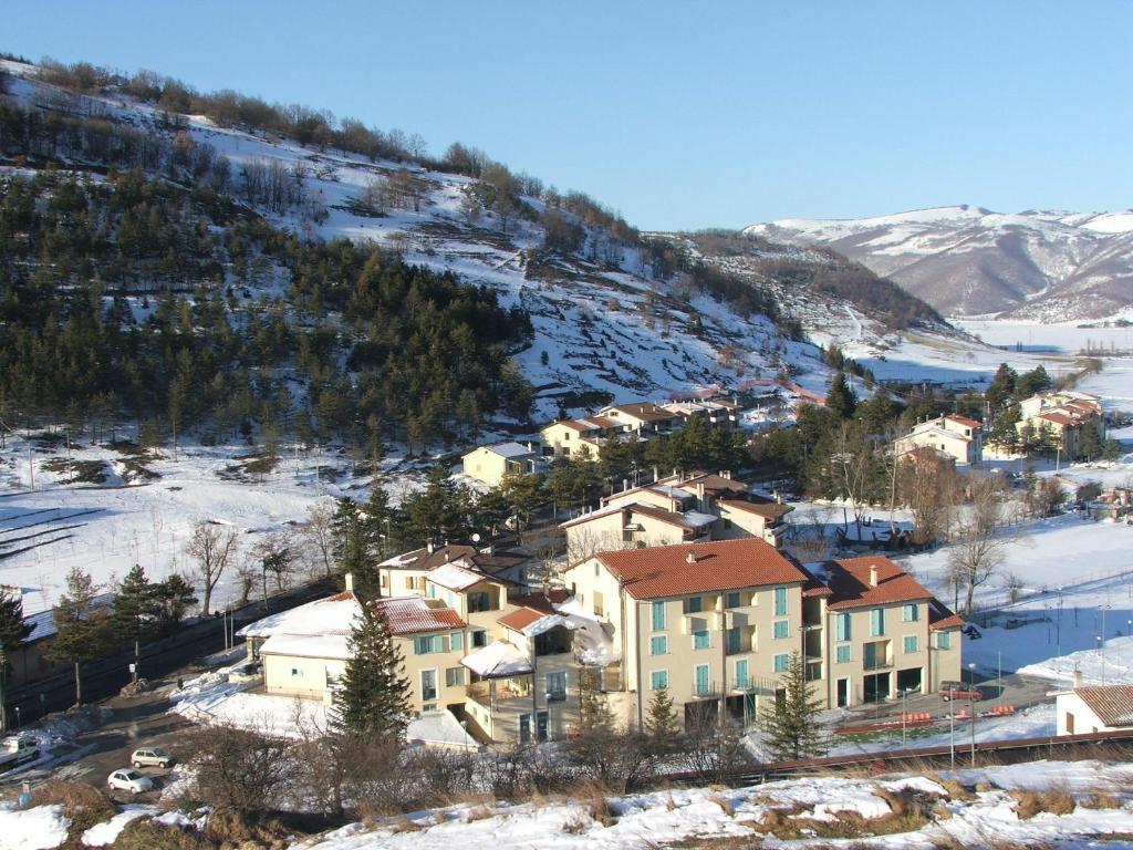Hotel Lieta Sosta Colfiorito Habitación foto